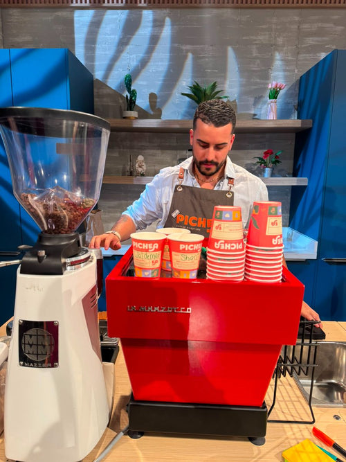 La barra de Pichea en el set de TV